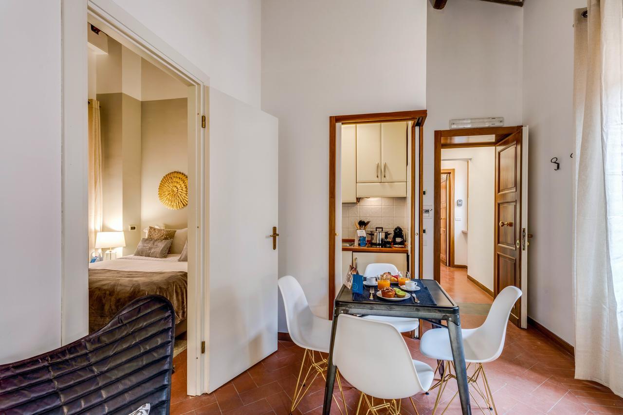 Sweet Via Dei Greci Apartment Rom