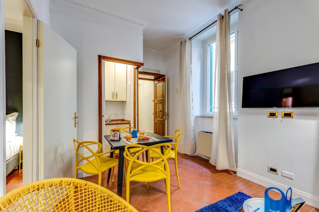 Sweet Via Dei Greci Apartment *